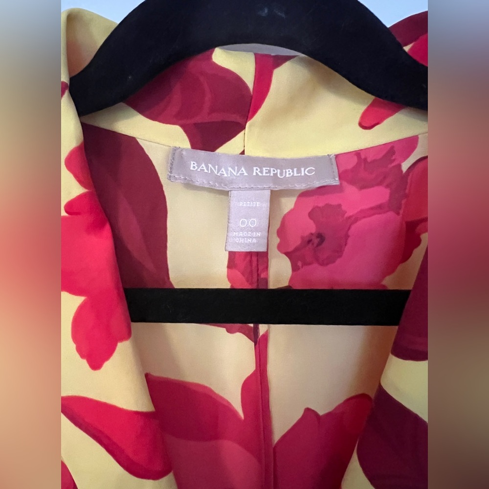 Banana Republic Yellow Pink Red Floral Button Up Tank Blouse, 00